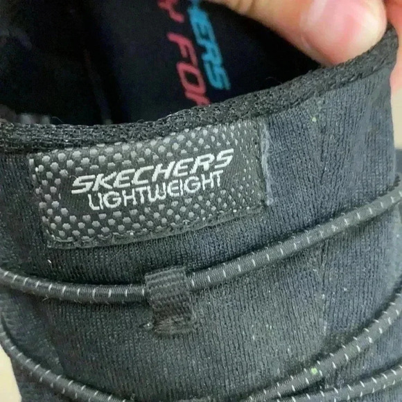 Skechers  memory foam shoes - Picture 6 of 7